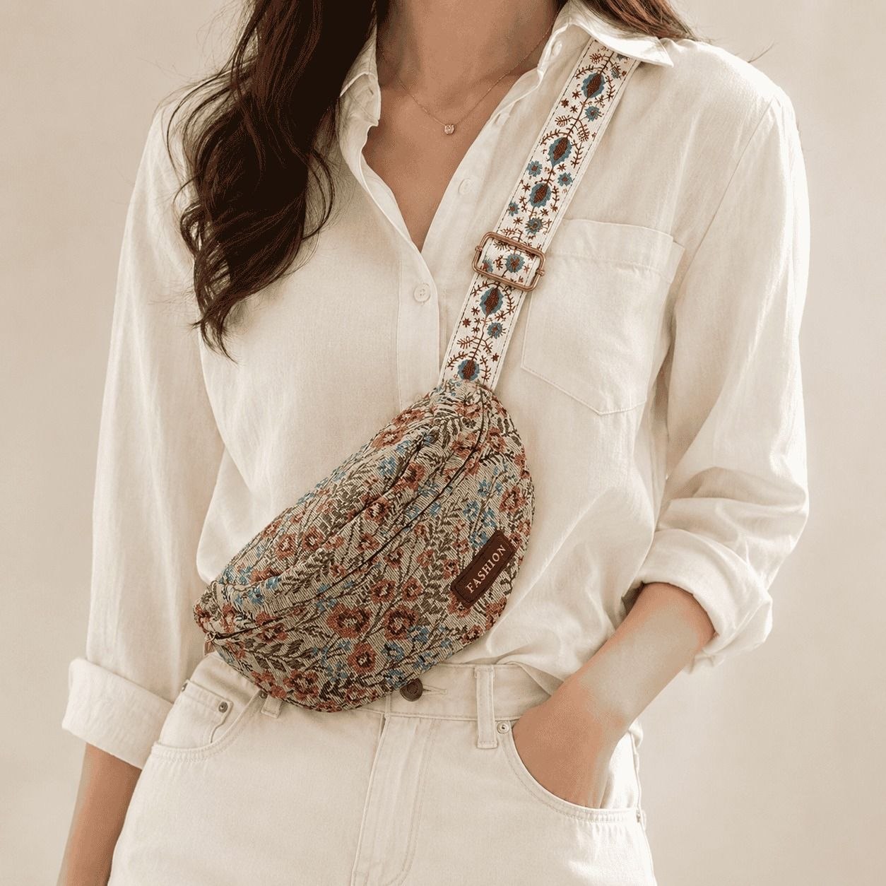 Vintage Floral Crescent Crossbody Bag 3