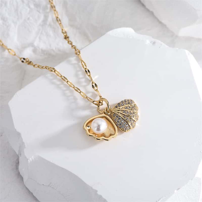 Aurora Pearl Shell Necklace