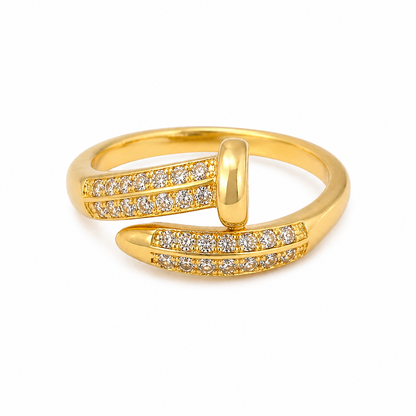 Golden Twist Pavé Ring