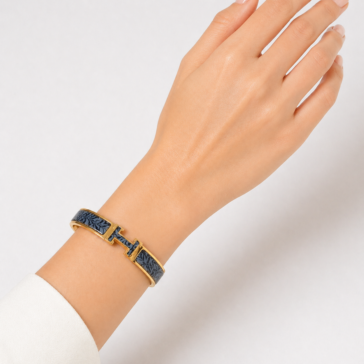 Midnight Flora Gold Bracelet
