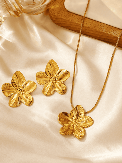 Serenity Bloom 18K Gold-Plated Necklace – Soft Radiance