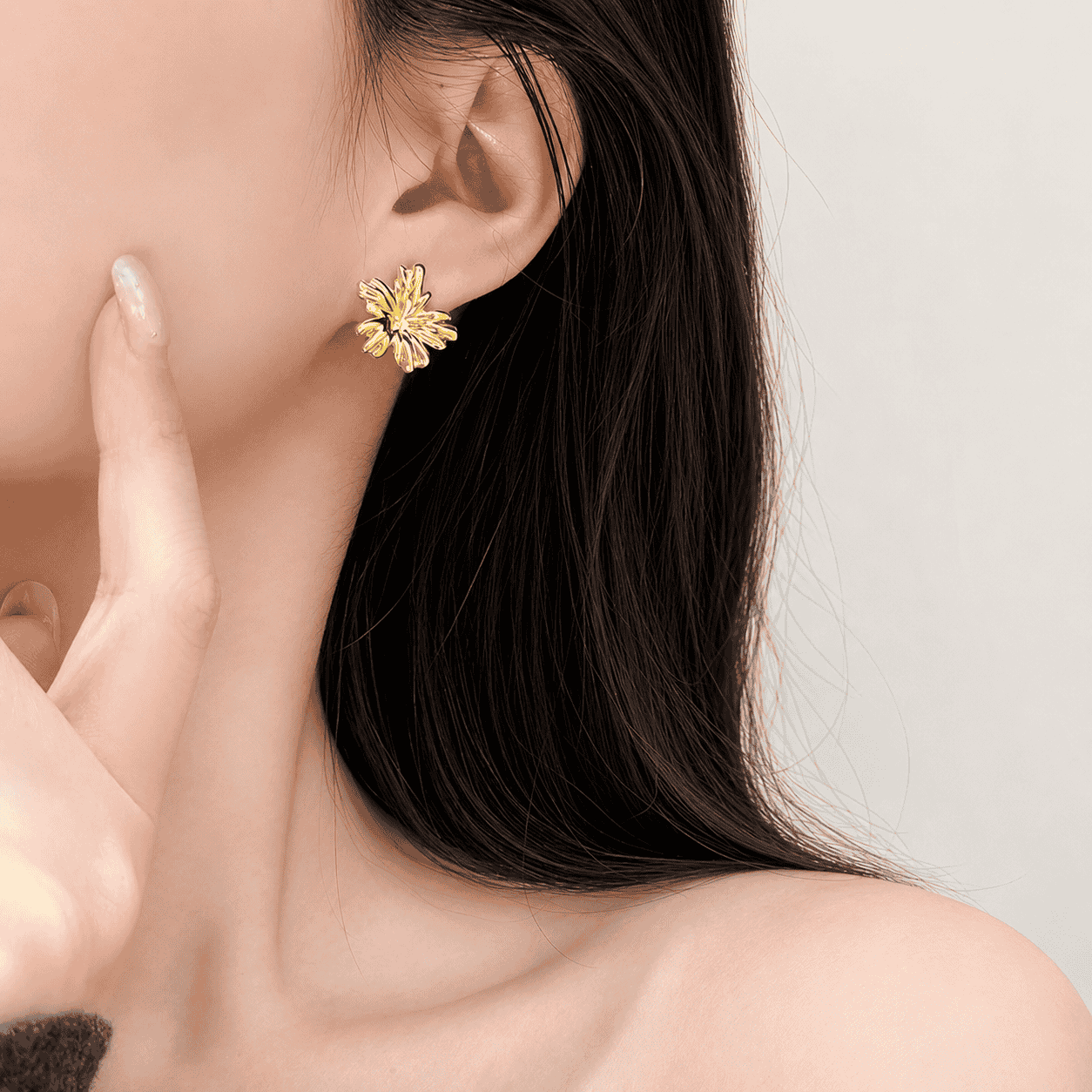 Luna Bloom Gold Earrings