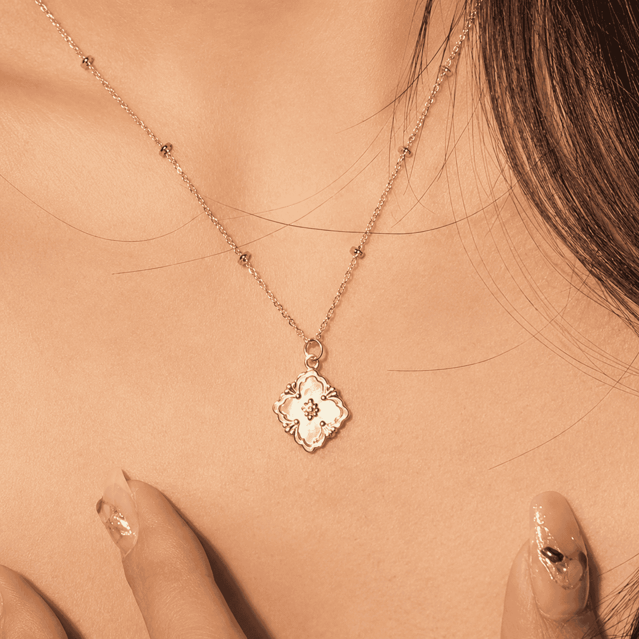 Amara White Clover Necklace