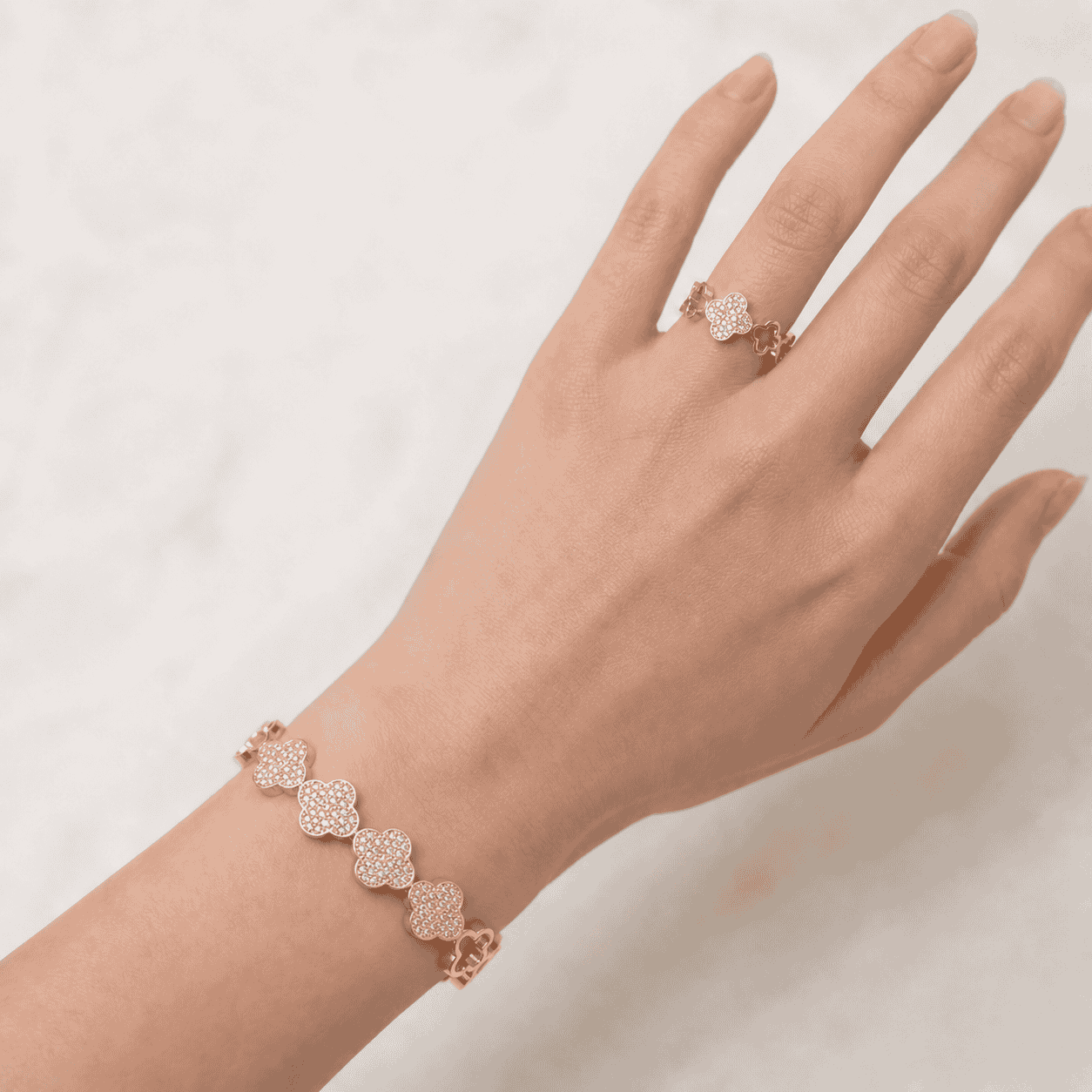 Clover Glow Jewelry Set