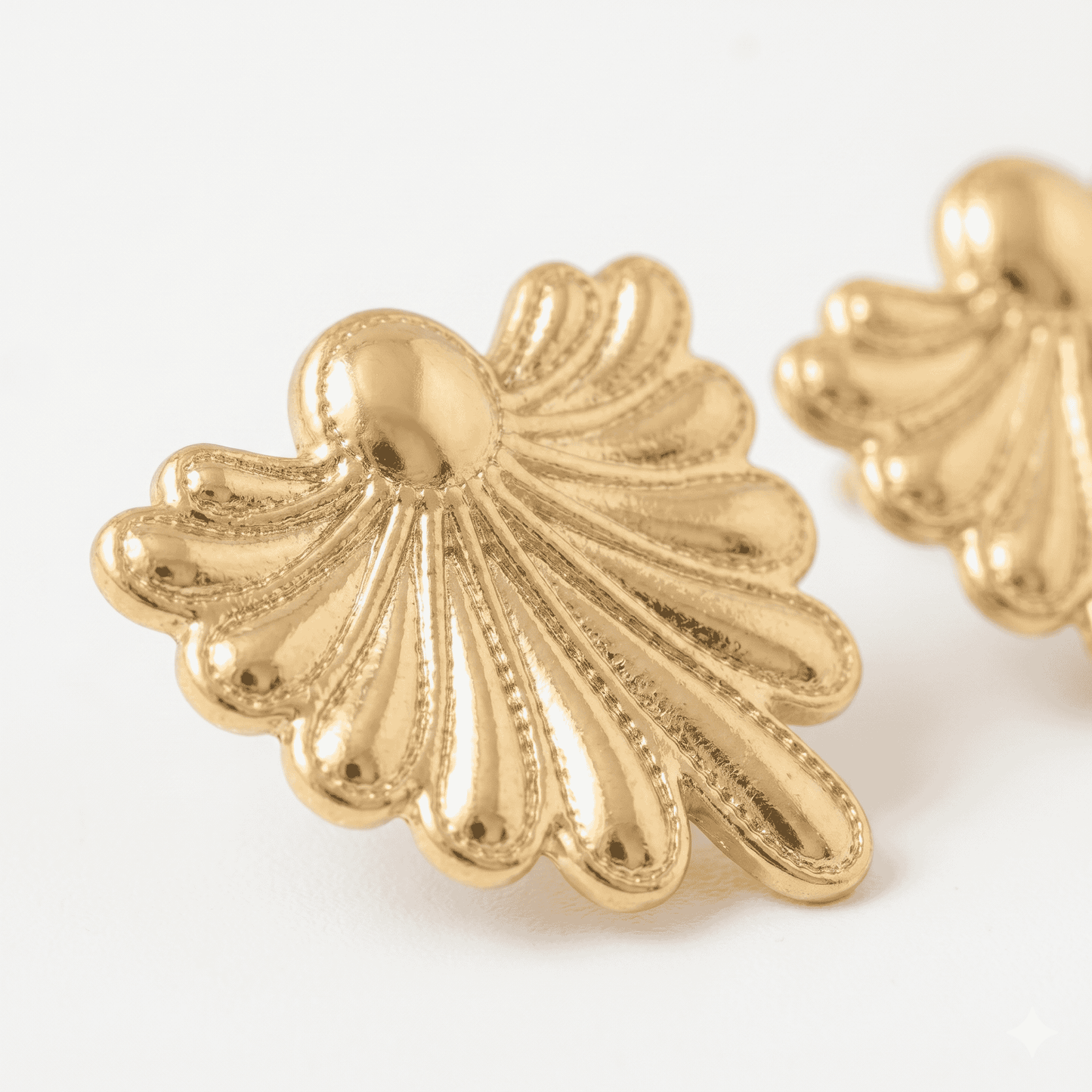 Golden Radiant Shell Earrings