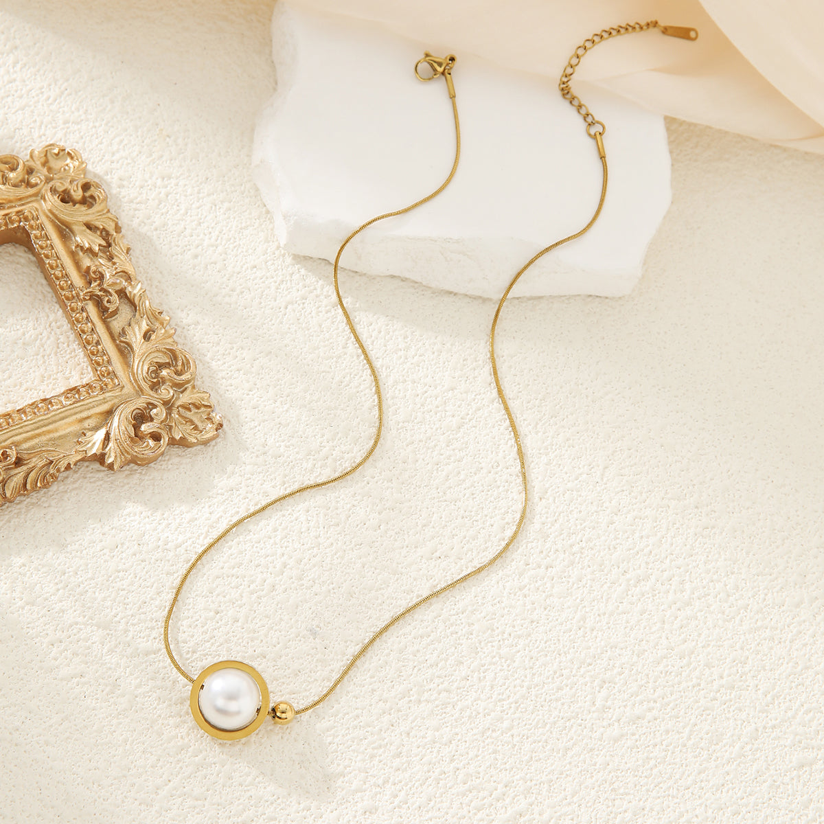 The Essential Pearl Necklace