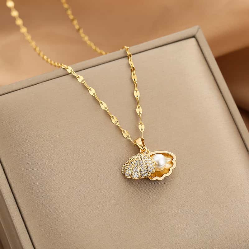 Aurora Pearl Shell Necklace