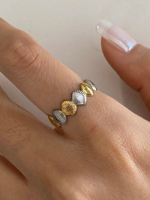 Coastal Glam Ring