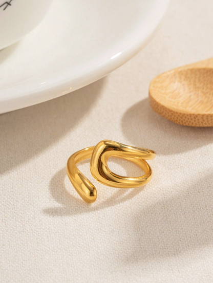 Valencia Open Gold Ring