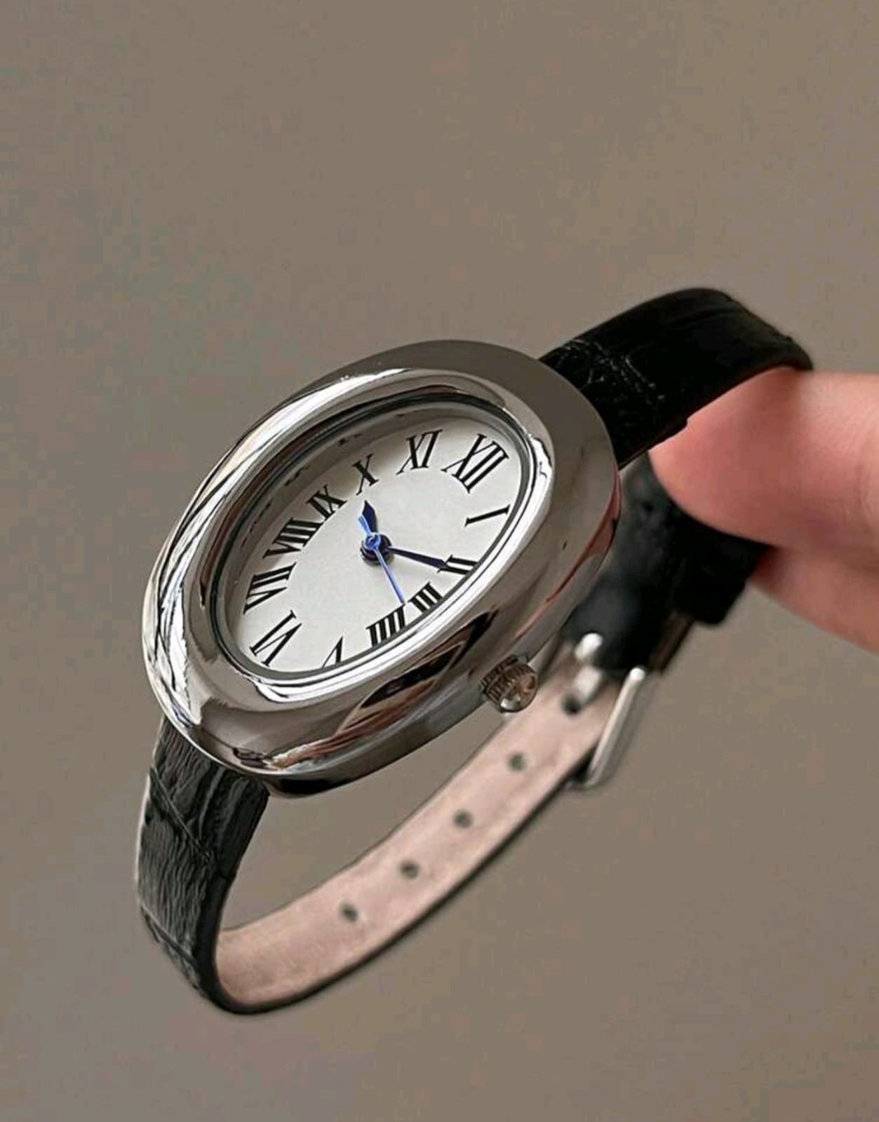 Elegant Vintage Oval Quartz Watch (Multiple Styles Available)