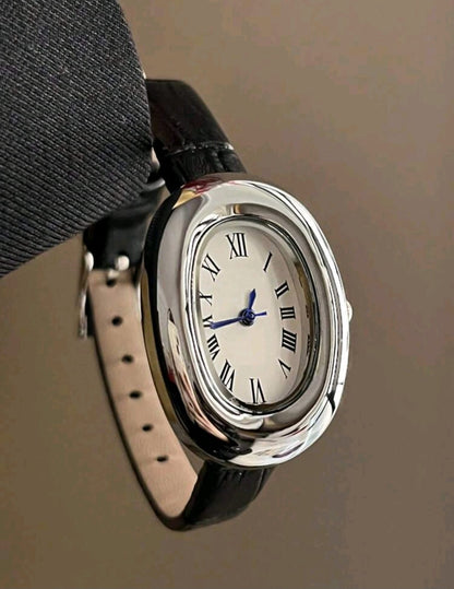Elegant Vintage Oval Quartz Watch (Multiple Styles Available)